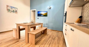 Ricky's Apartment, Avola